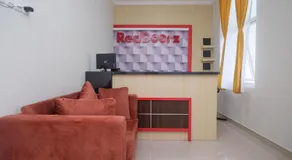 RedDoorz near Kawasan Bandara Ahmad Yani Semarang 2 - Image 5