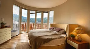 Panoramic Cozy Apartment - Image 2