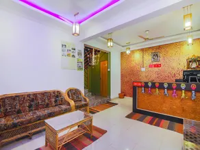 OYO 15449 Hotel Padma - Image 3