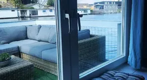 Amster Houseboat - Image 5