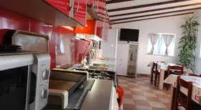 Guest House Toic - Image 5