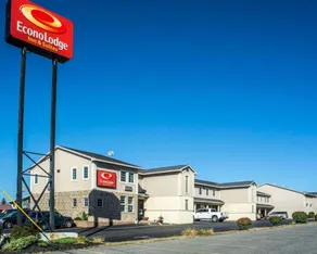 Econo Lodge Inn & Suites North Syracuse Airport - Image 3