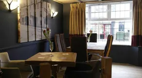 The Lion Hotel - Image 4