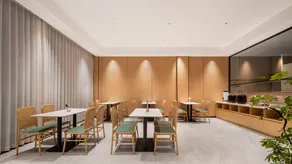 YUNJU Luxury Hotel (Jiangmen Wanda Plaza Branch) - Image 4