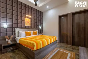 StayVista's Canton Villa - 3BHK with Private Pool & Bathtub - Image 2