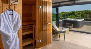 Aparthotel Punta Blu - POOL & SPA - Image 2