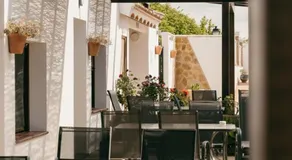 Apartamentos Turísticos La Teja - Image 4