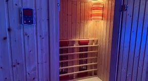 Dubai Spa Apartment #1 - Jacuzzi & Sauna Free Parking - Image 3