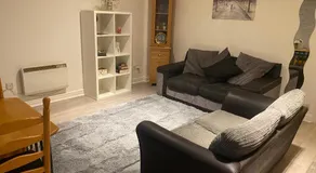 4 Castle Walk - Image 3