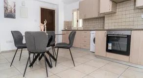 Private room in shared flat - Image 4