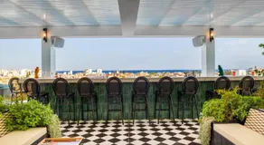 LIV URBAN Suites - Image 5