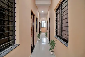 Hotel O by OYO R K Guest House - Image 3