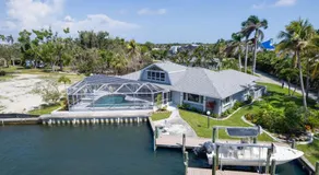Waterfront home near beaches Multi month welcomed - inquire - Image 3