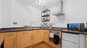 1 Bed Northern Quarter Flat City Centre - Image 3