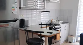 Moderno Depto 1D con Estacionamiento Gratis Ideal Trabajo - Image 3
