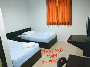 STAR HOTEL - Image 5