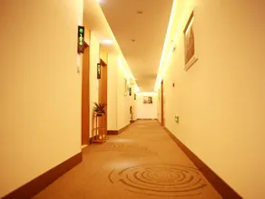 GreenTree Inn Huzhou Zhili Fortune Plaza Wuxing Avenue Express Hotel - Image 3