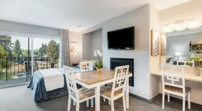 Condo near Downtown Bend - Top-floor with Riverview - Image 3