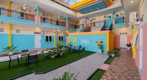 Sans WM Hotel Blitar - Image 3