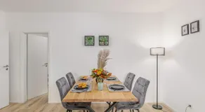 Amaela Design-Wohnung, SAP, Parkplatz, Balkon, NEU - Image 2