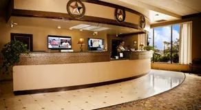 Grand Texan Hotel and Convention Center - Image 2