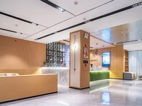 E Wan Business Hotel - Image 3