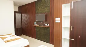 DD COZY INN sntower - Image 2