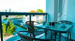 Deluxe apartments - Image 5