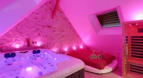 Suite Cupidon- Domaine des trois châteaux - Image 2