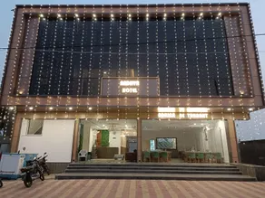 Aadhya Hotel & Adhira Restaurant - Image 3