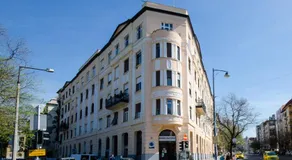 Lakeside Budapest Residences 1 MIN FROM METRO - Image 2