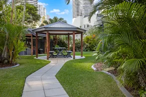 Pacific Resort Broadbeach - Image 4