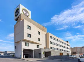 B&B HOTEL Elche - Image 2