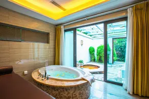 Landison Hotel Huzhou - Image 3