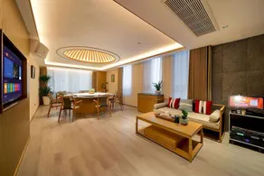 Tonghua Art Hotel (Kaifeng Museum) - Image 2