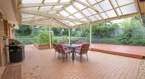 The Valerie Gardens - Homely & Cosy, Sleeps 11 - Image 4