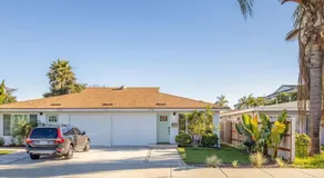 Carlsbad Bungalow Large Backyard - Image 4