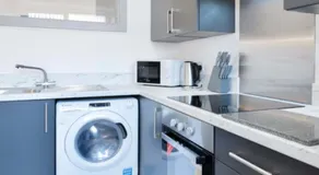 Budget 1 Bedroom Apartment in Dudley - Image 5