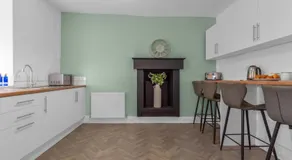 Arran Cottage - 4 Bed Home on M8 - Image 5