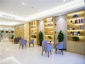 GreenTree Inn Suzhou Kunshan Dongcheng Road International Exhibition Express Hotel - Image 3