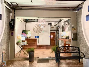Dee Inn Guest House - Image 2