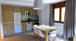 Apartaments Turistics El Buner - Image 2