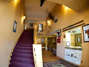 New Summit Inn - Image 2