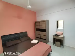 HK  HOMESTAY - Image 2