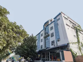 Hotel Sai Vatika Guest House - Image 4