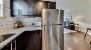Lovely 1-bedroom rental unit with free parking - Image 4