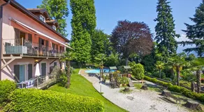 Storslået lejlighed i annekset af en prestigefyldt art nouveau villa med pool - Image 4