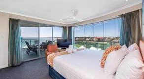 A 406 FANTASTIC OCEAN BEACH and MARINA VIEW APT - MANDURAH - Image 2