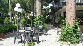 Hotel Boccaccio-free parking- - Image 5