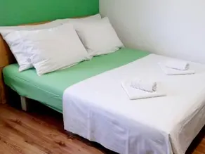 Apartments Mateo - One Bedroom Apartment - Green - Image 2